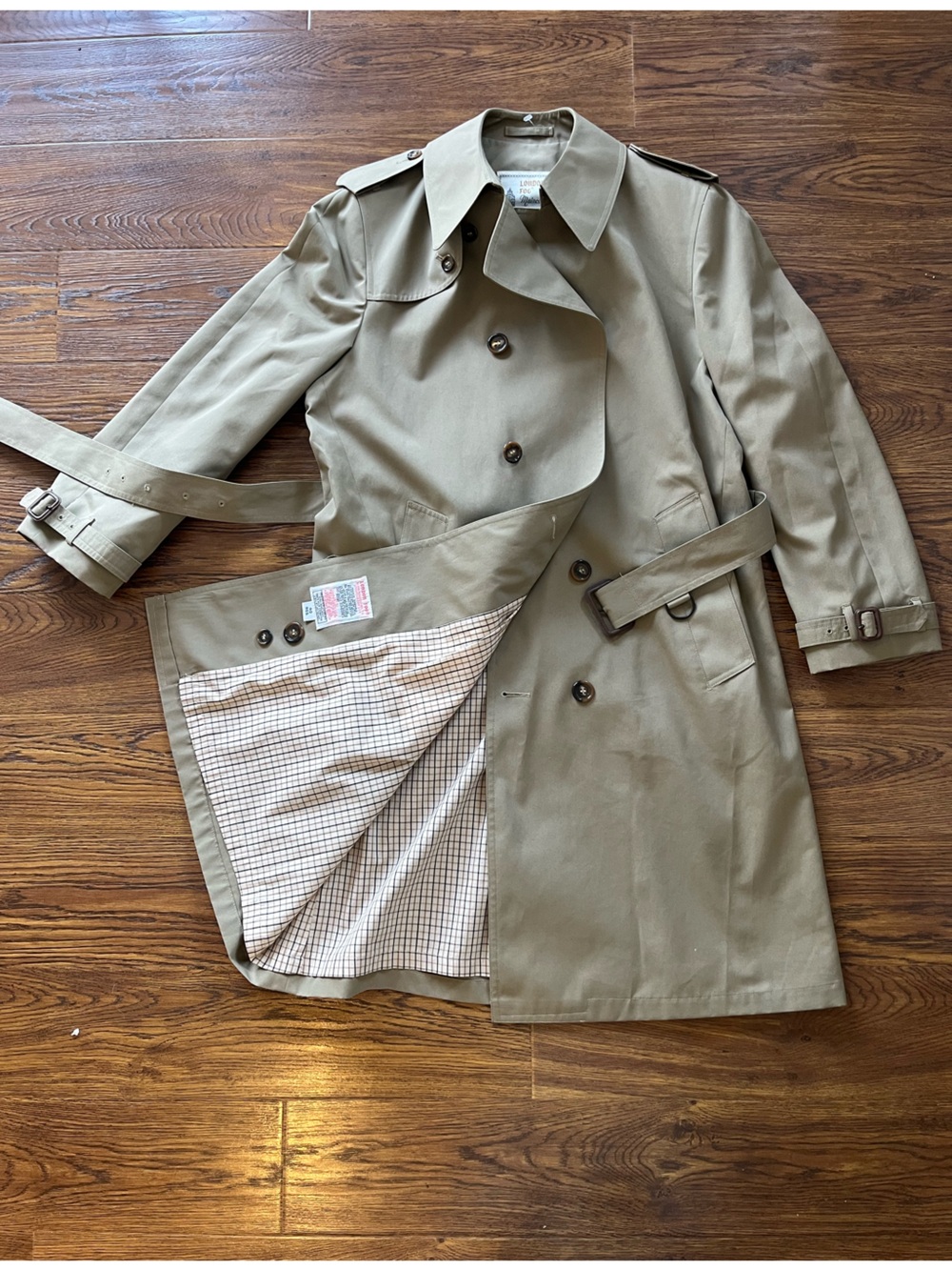 London Fog Men's Double-Breasted Trench Coat in Khaki 40 size Medium